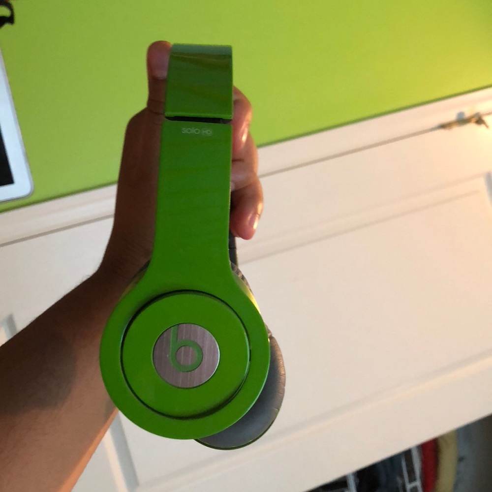 Beats headphones solo